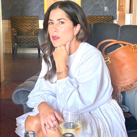 Meet your Posher, Erin - Picture 1 of 1